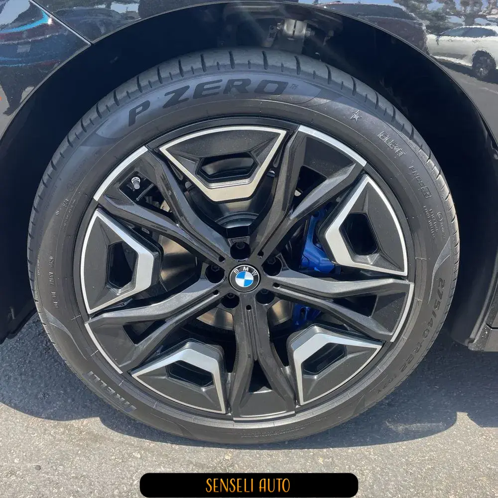 2025 BMW iX M60