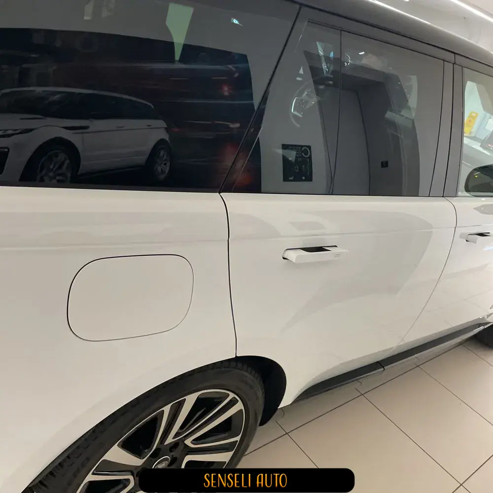 2023 Land Rover Range Rover P400 SE
