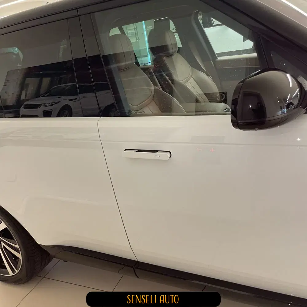 2023 Land Rover Range Rover P400 SE