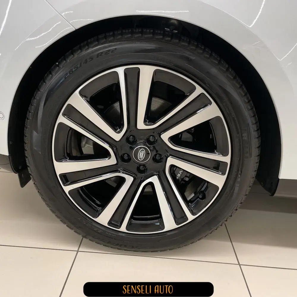 2023 Land Rover Range Rover P400 SE