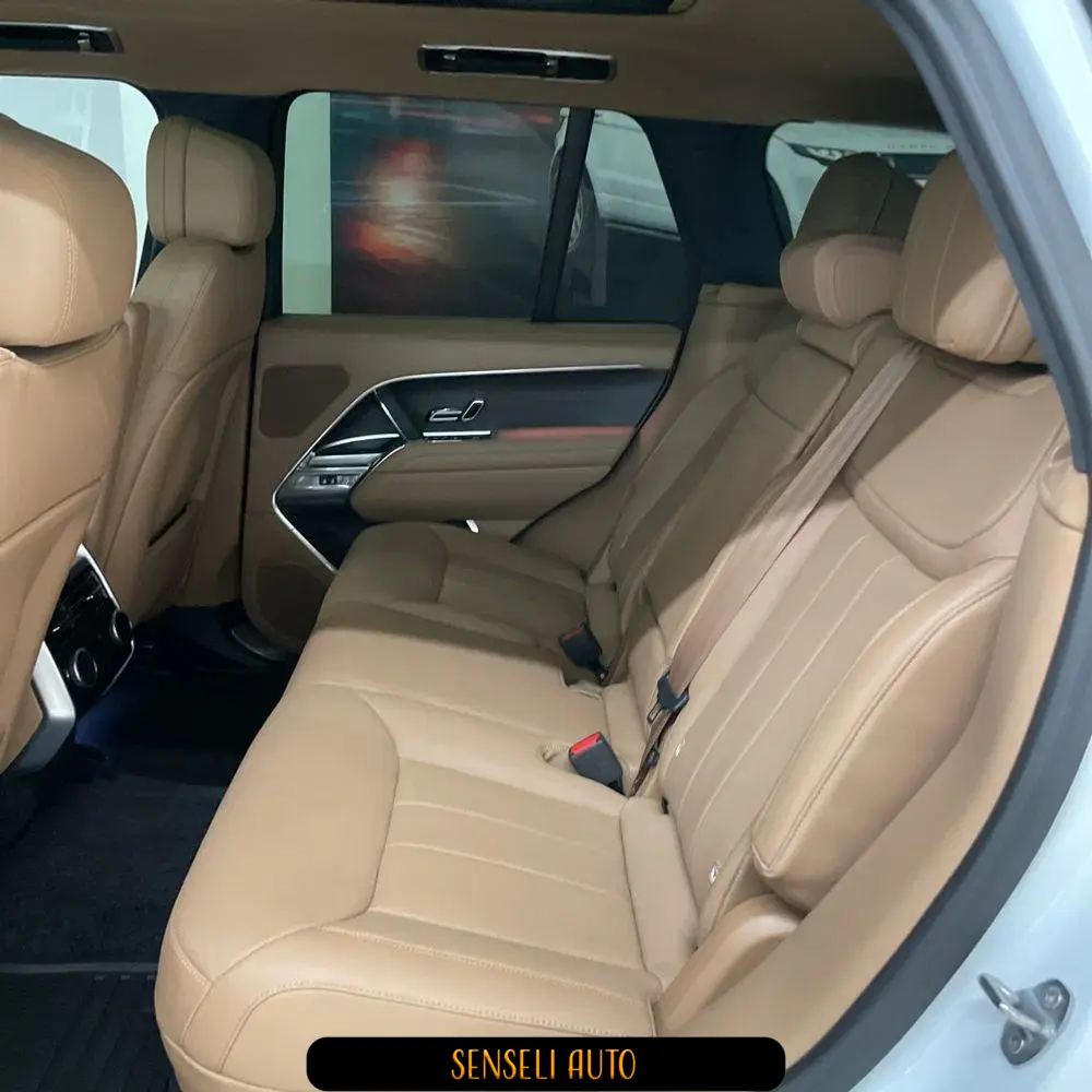 2023 Land Rover Range Rover P400 SE
