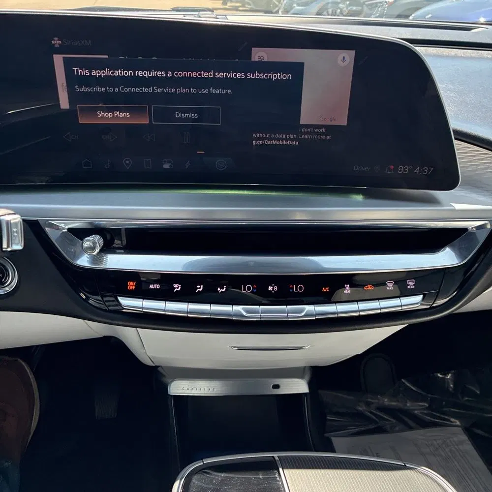 2024 Cadillac LYRIQ Luxury 1