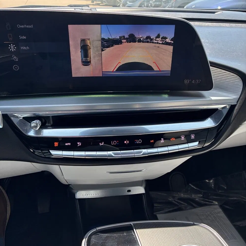 2024 Cadillac LYRIQ Luxury 1