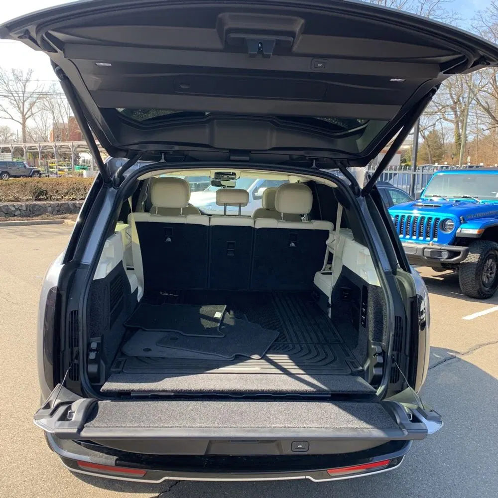 2024 Land Rover Range Rover P530 SE LWB