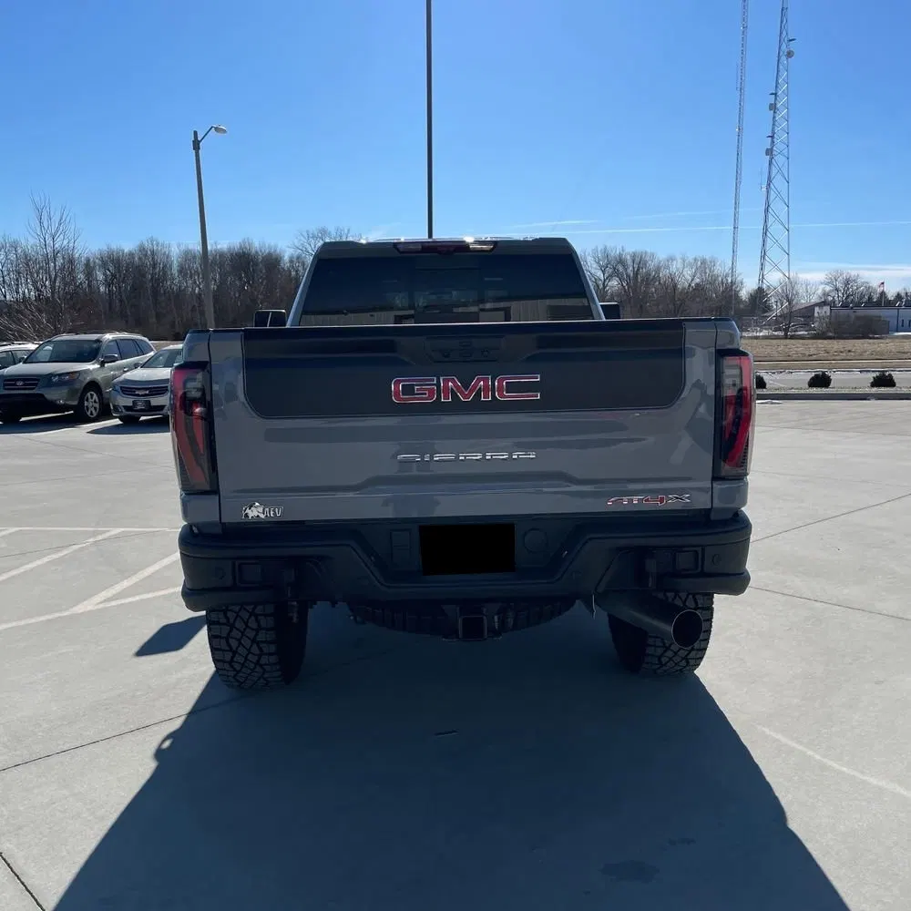 2025 GMC Sierra 2500HD AT4X