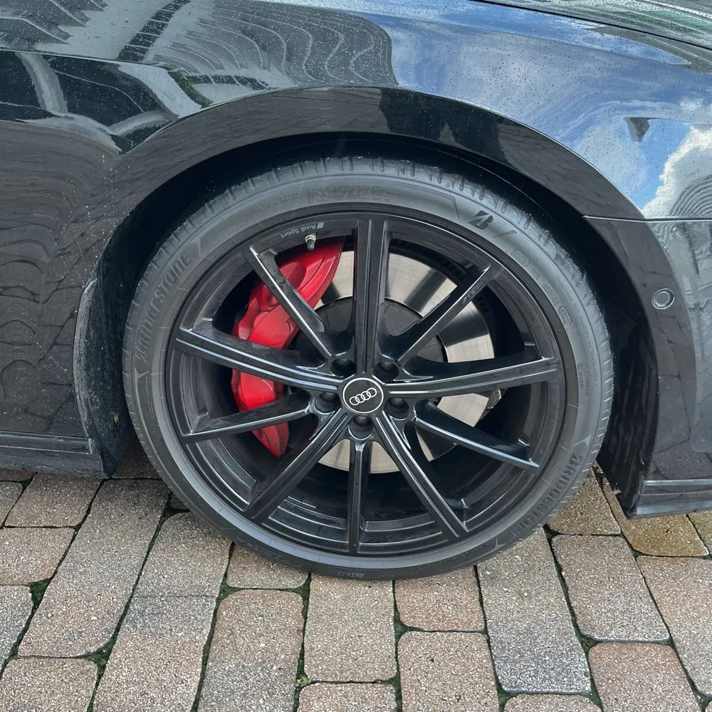 2023 Audi S8
