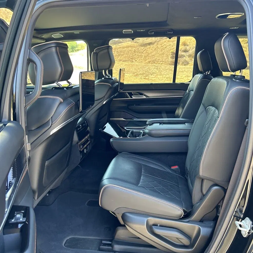 2023 Jeep Grand Wagoneer L Series III