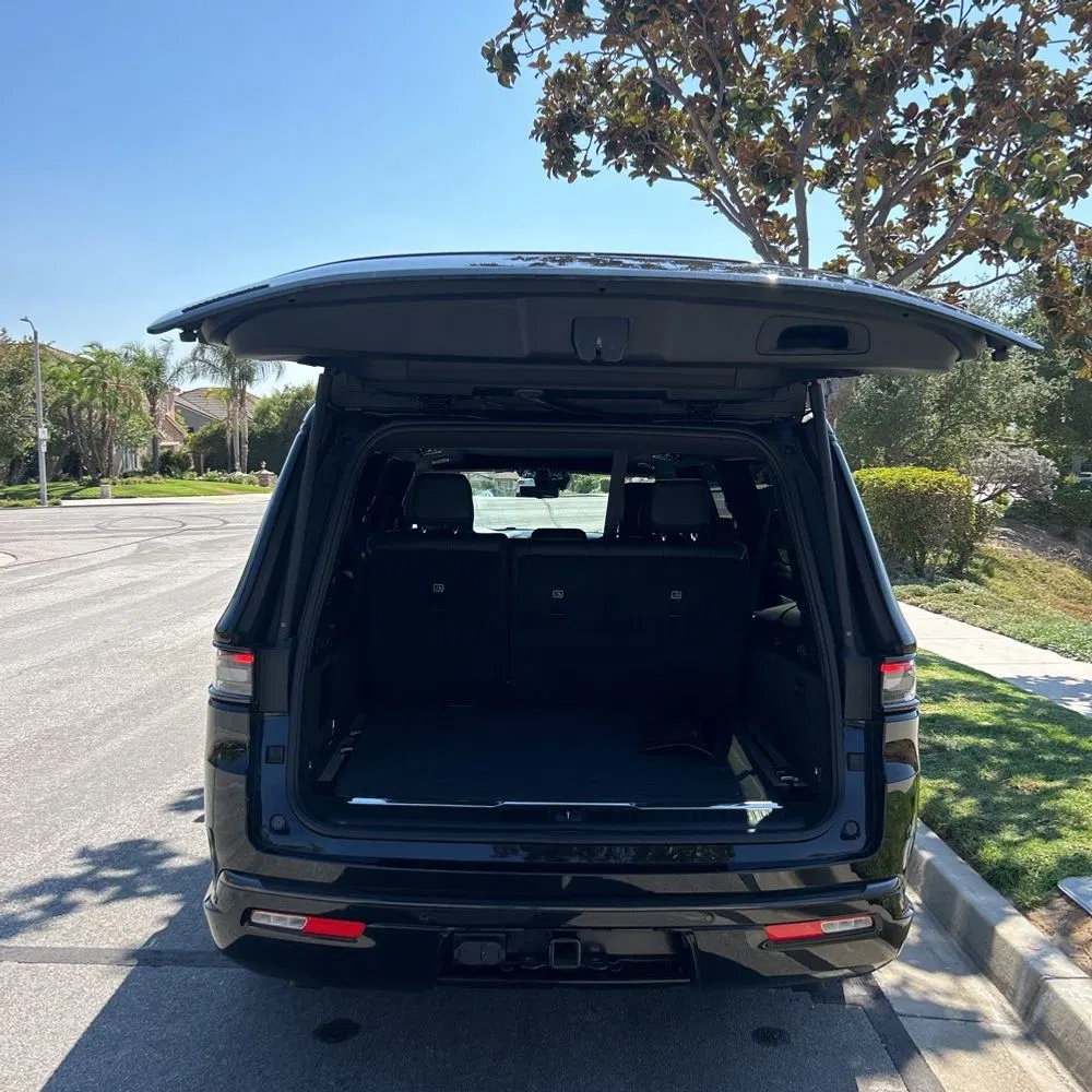2023 Jeep Grand Wagoneer L Series III