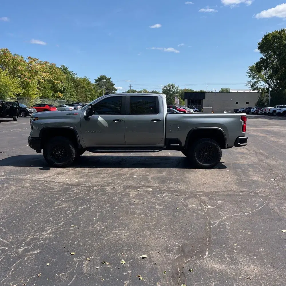 2024 Chevrolet Silverado 2500HD ZR2