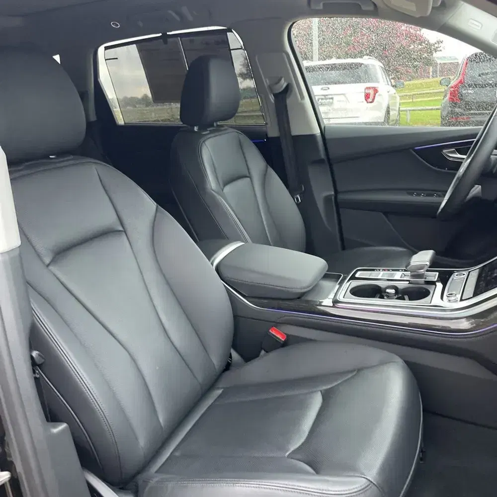 2024 Audi Q7 Premium Plus 45