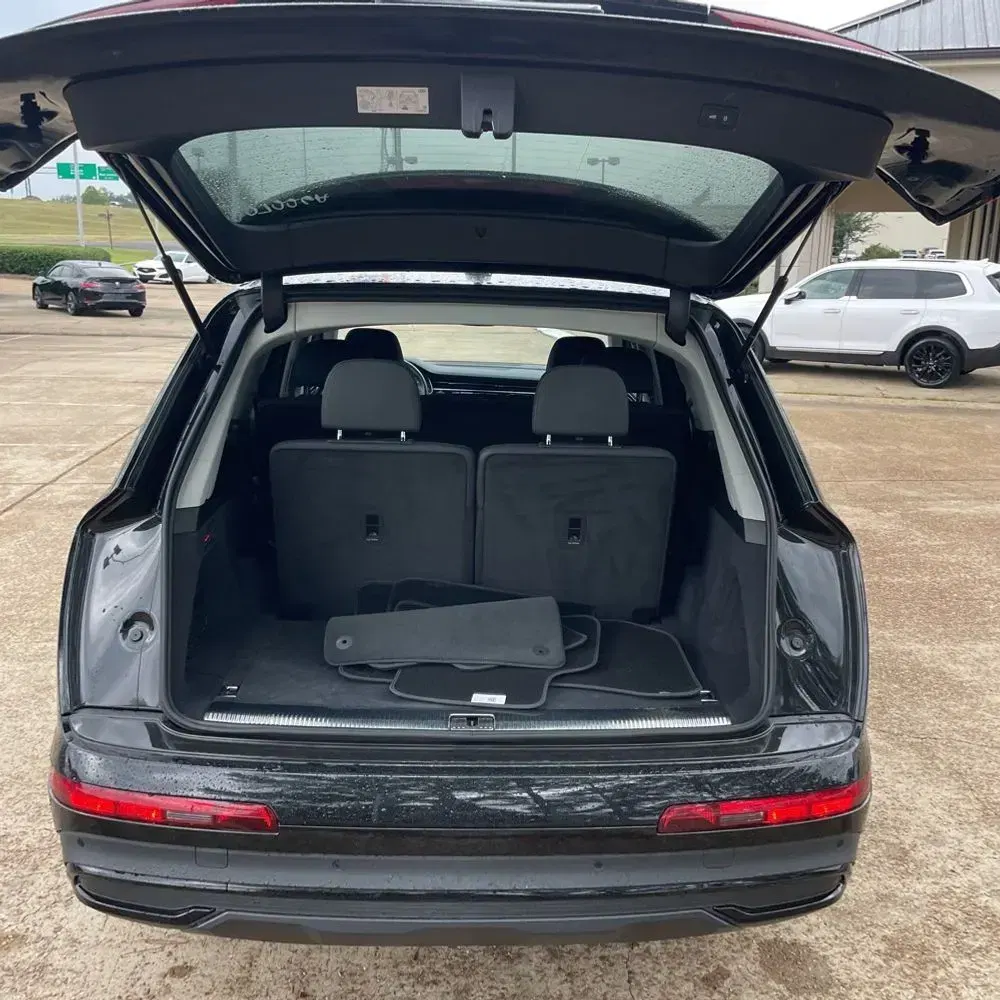 2024 Audi Q7 Premium Plus 45