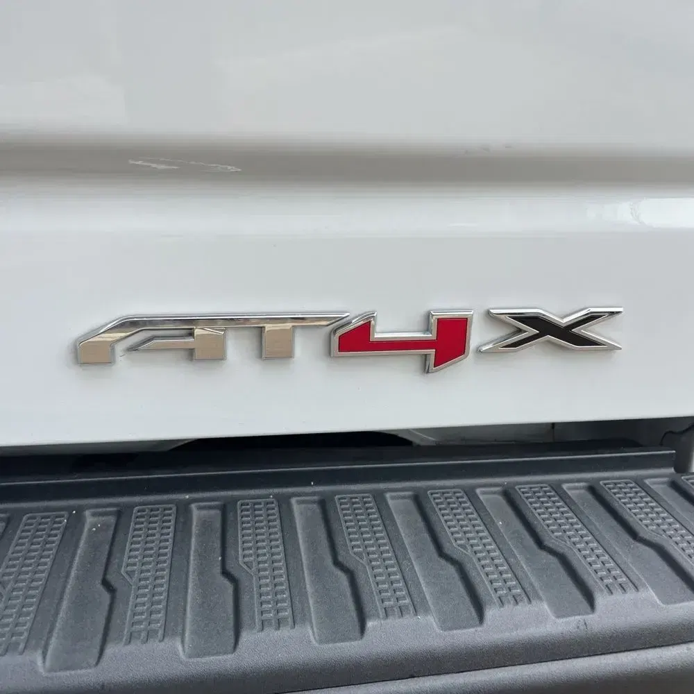 2024 GMC Sierra 1500 AT4X