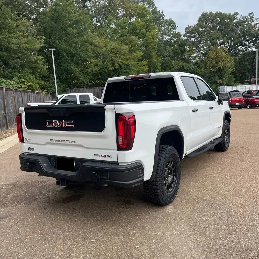 2024 GMC Sierra 1500 AT4X