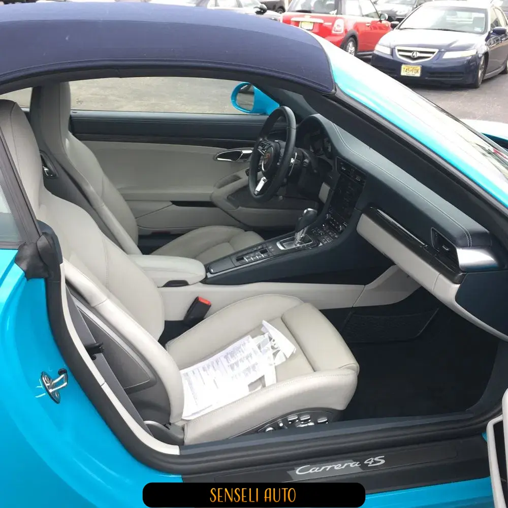 2017 Porsche 911 Carrera 4S