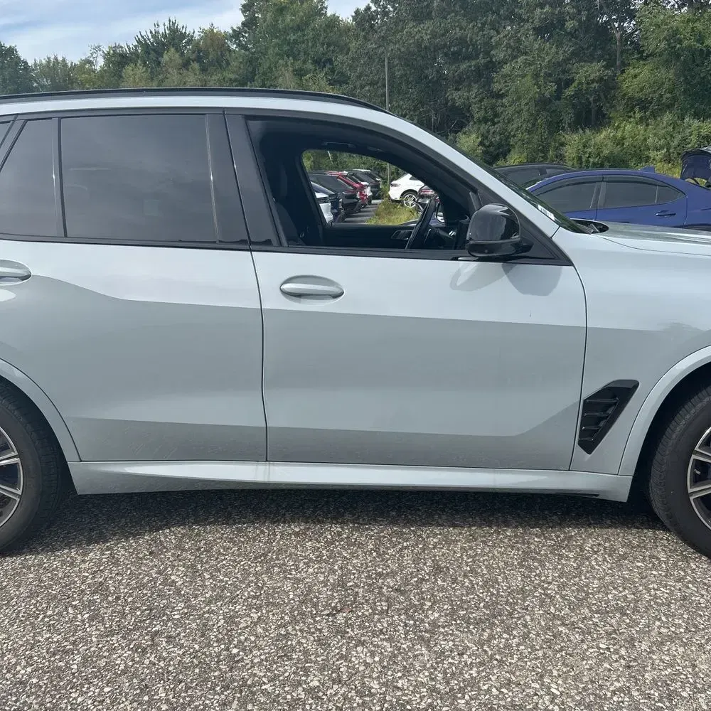 2024 BMW X5 M60i
