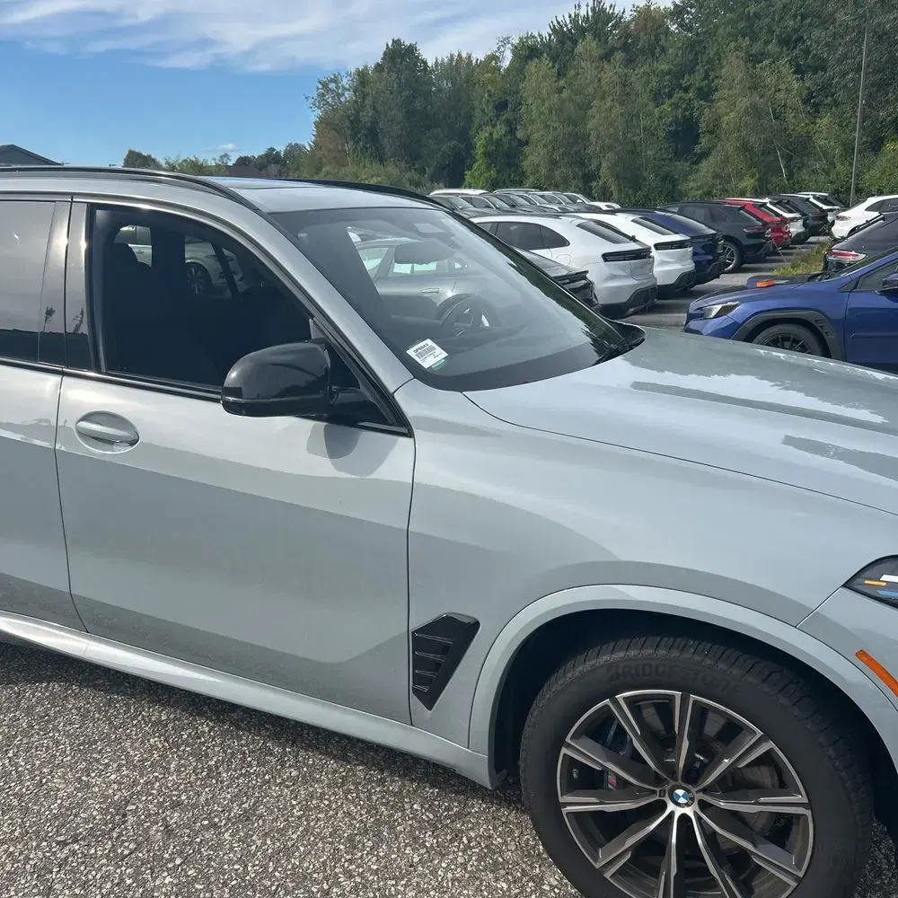 2024 BMW X5 M60i