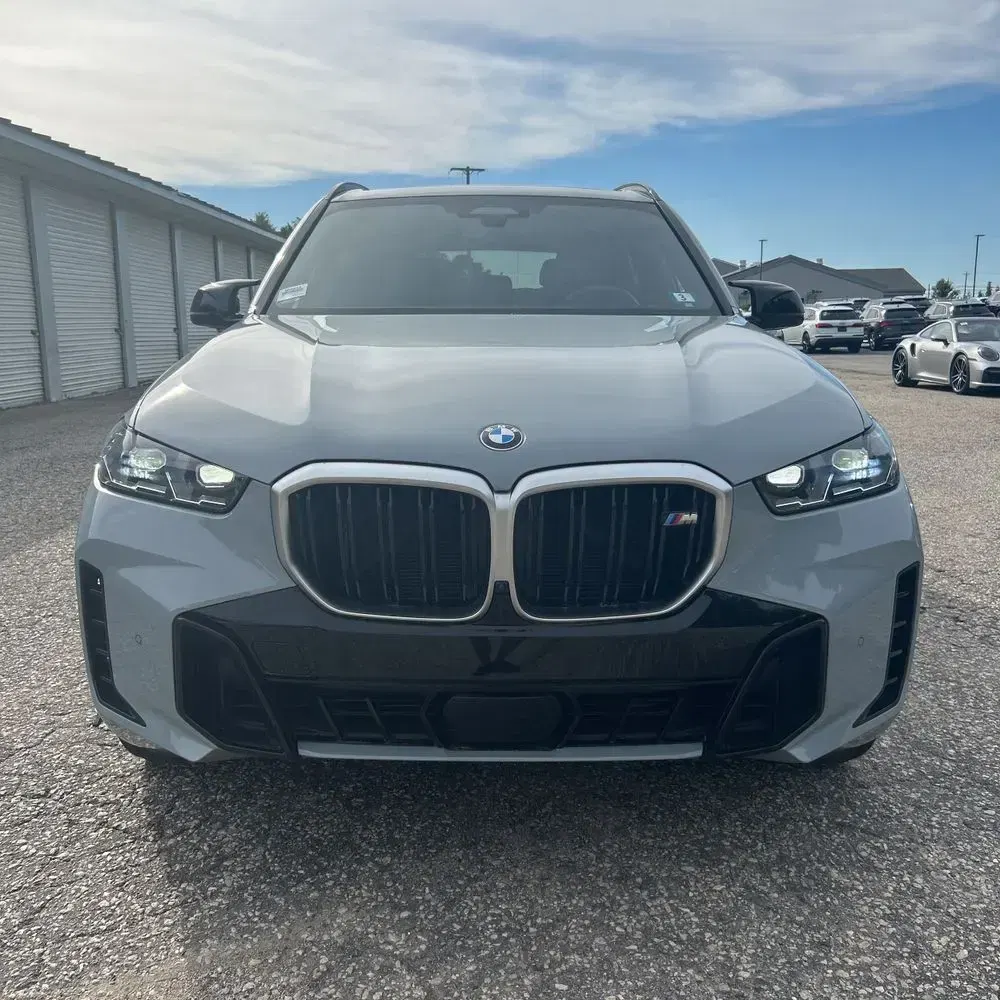 2024 BMW X5 M60i