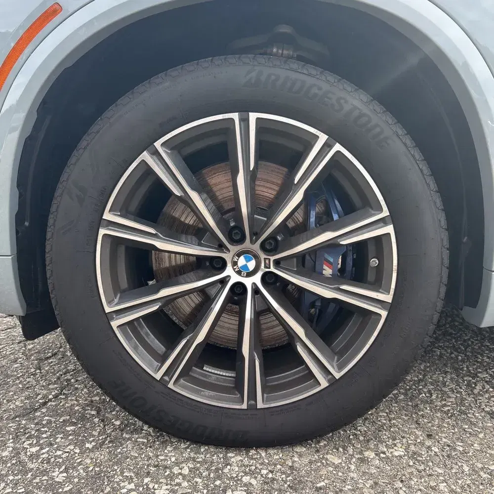 2024 BMW X5 M60i