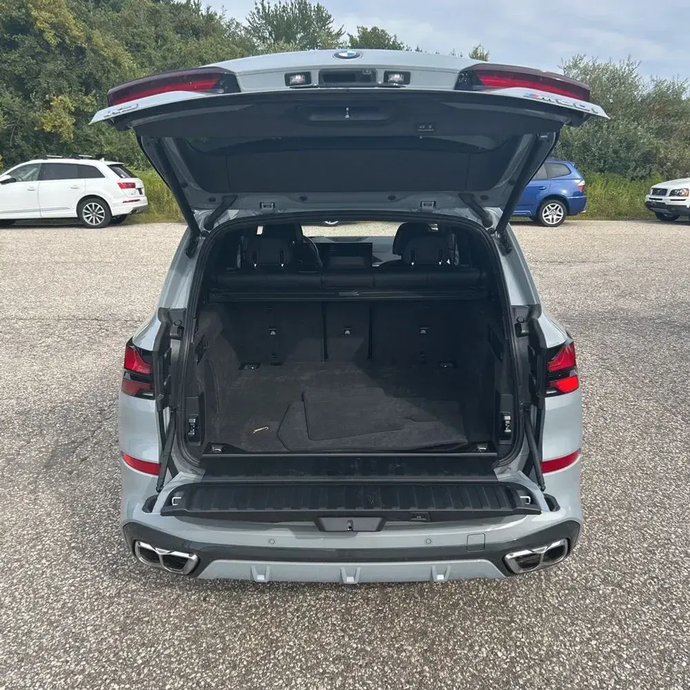 2024 BMW X5 M60i