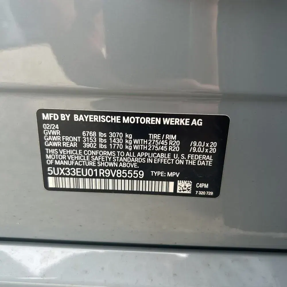 2024 BMW X5 M60i