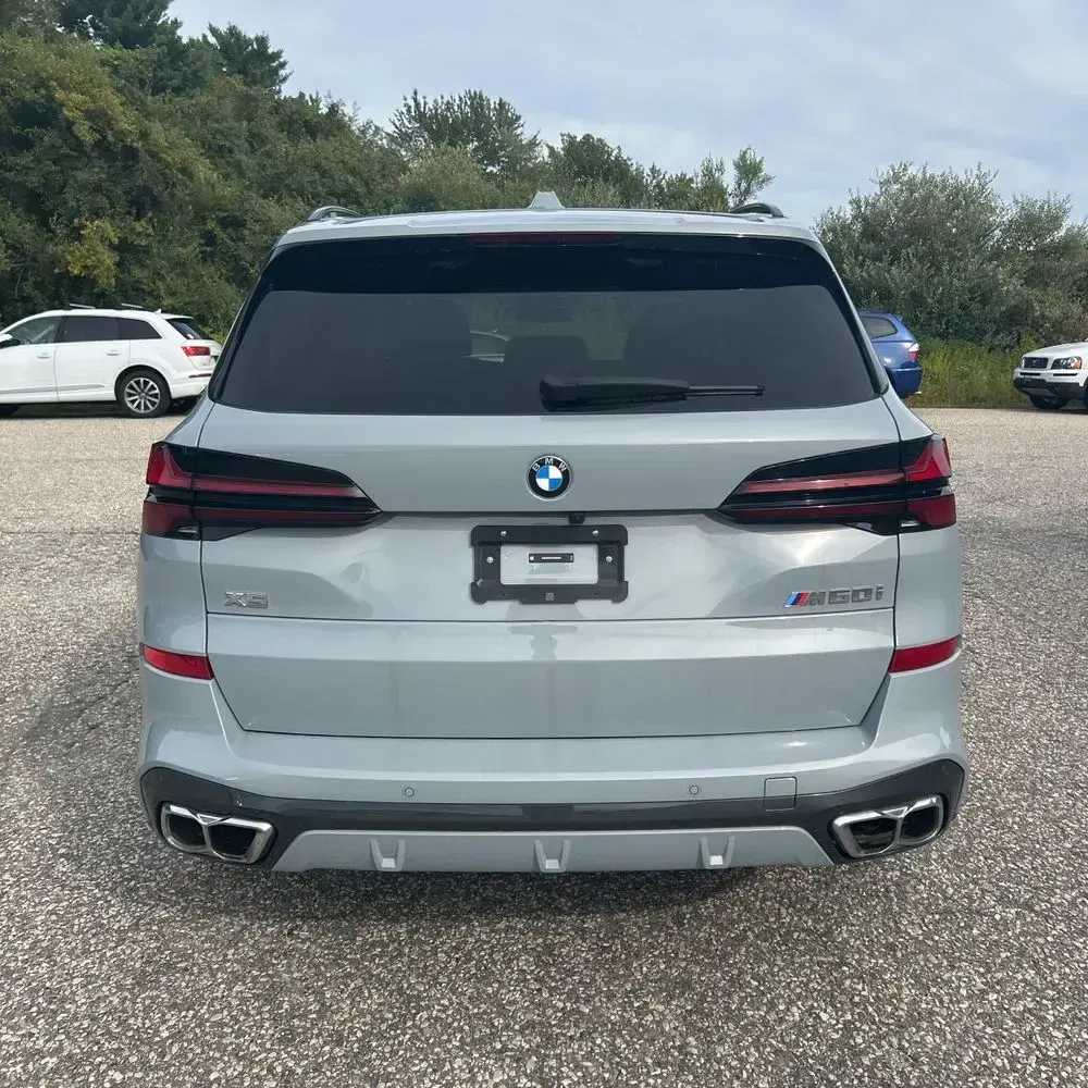 2024 BMW X5 M60i