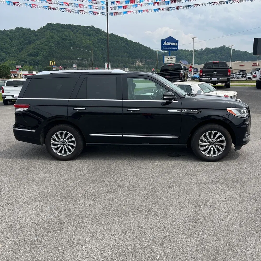 2024 Lincoln Navigator Premiere