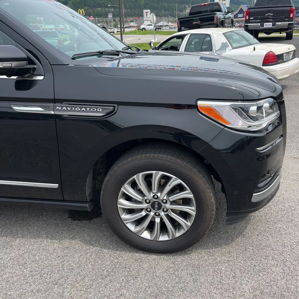 2024 Lincoln Navigator Premiere
