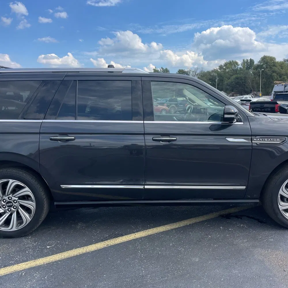 2022 Lincoln Navigator L Reserve