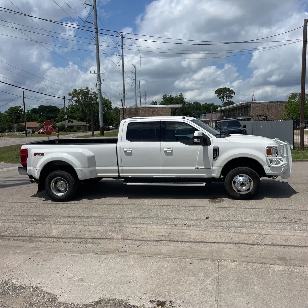2022 Ford F-350 Super Duty Lariat