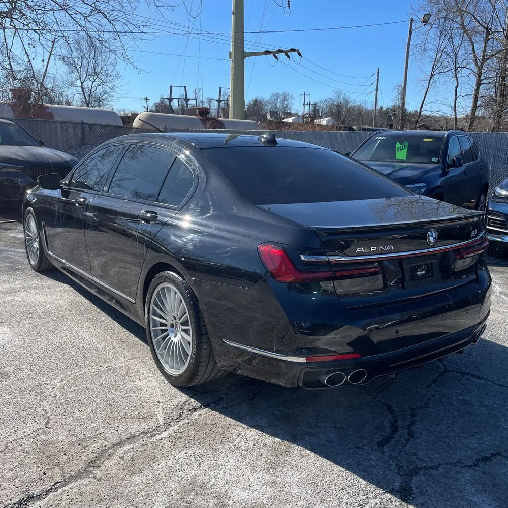 2022 BMW 7 Series ALPINA B7 xDrive