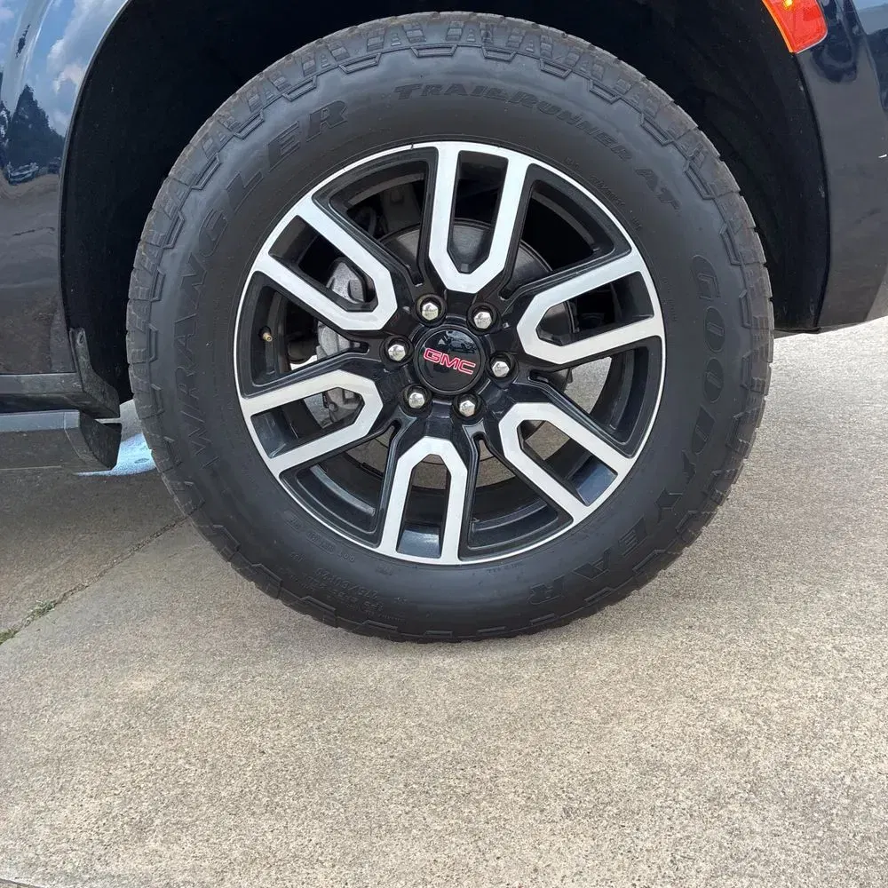 2022 GMC Yukon AT4