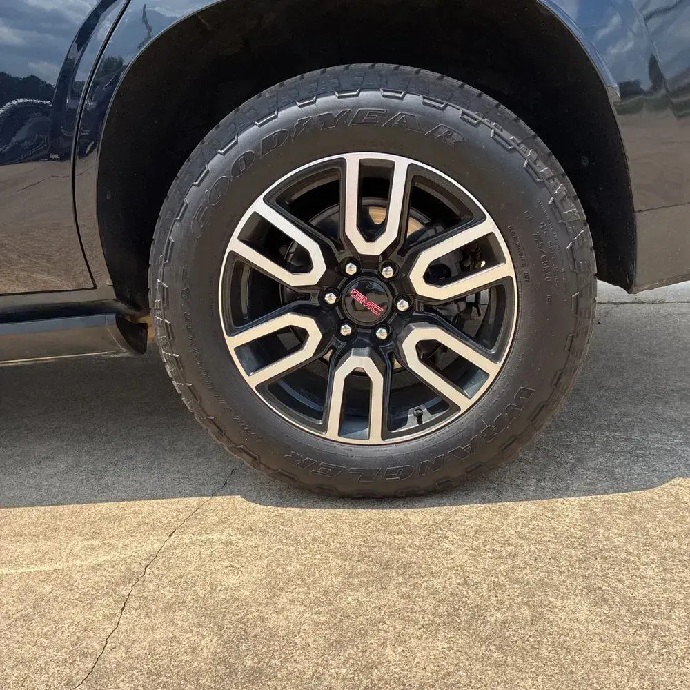 2022 GMC Yukon AT4