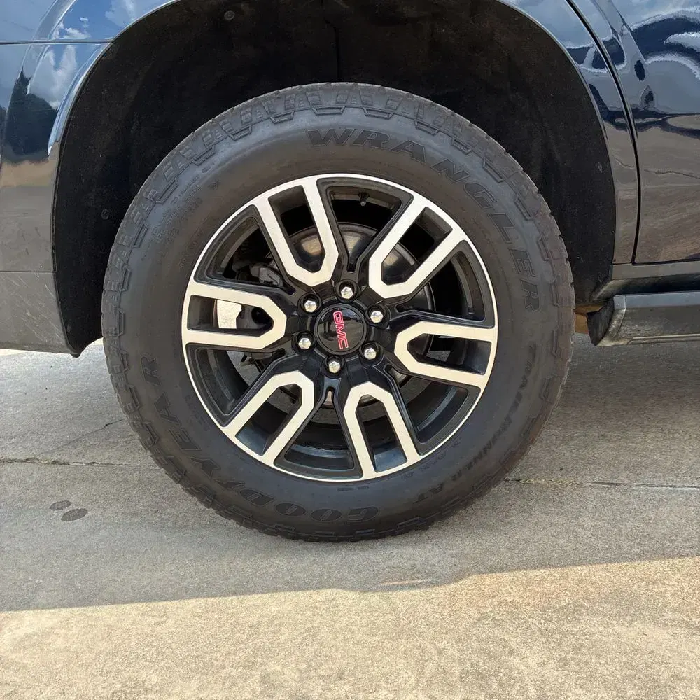2022 GMC Yukon AT4