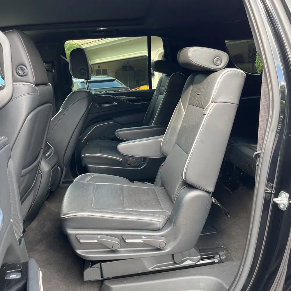 2023 Cadillac Escalade ESV Sport