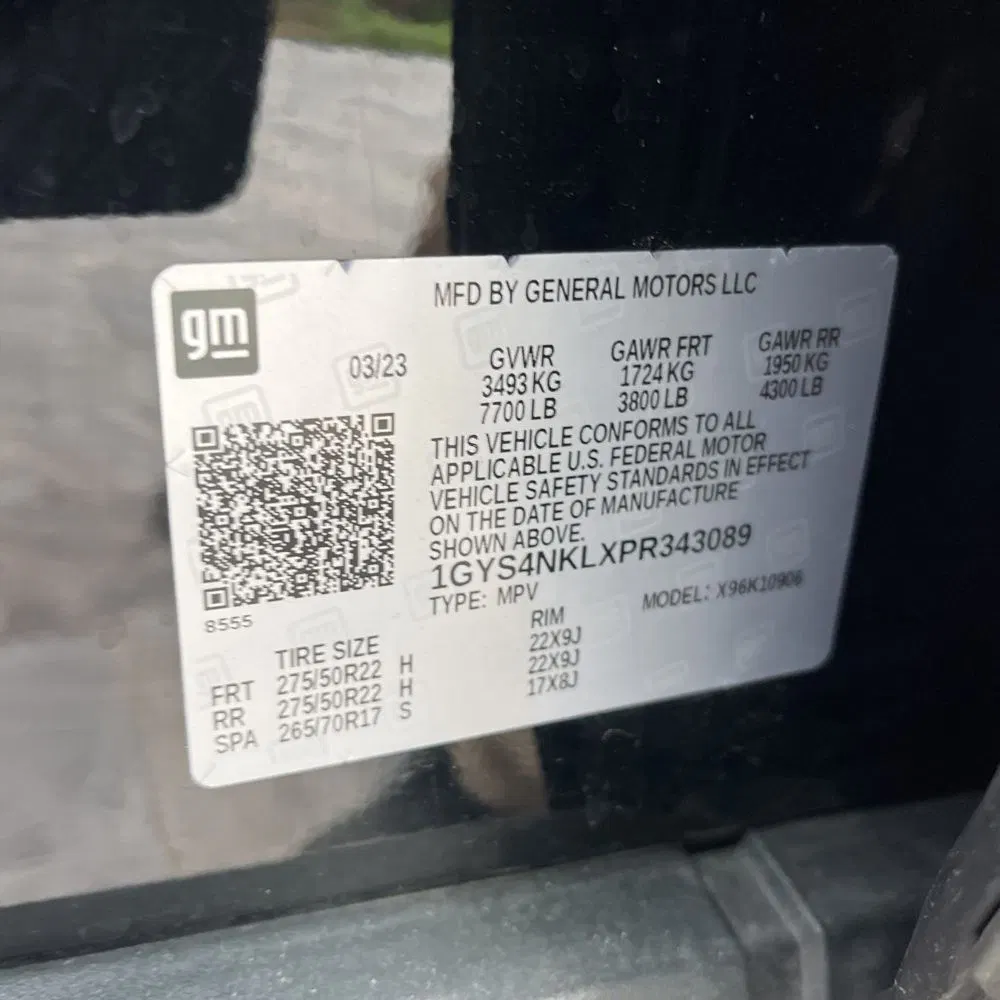 2023 Cadillac Escalade ESV Sport