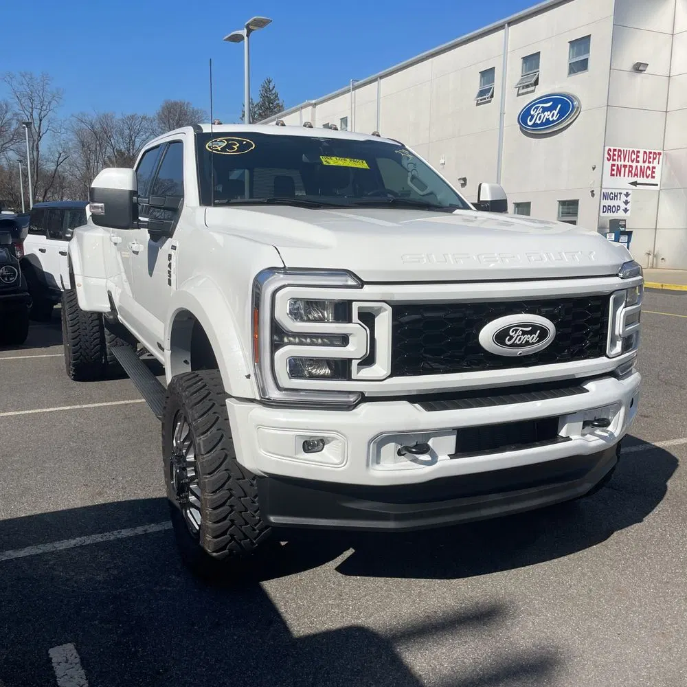 2023 Ford F-450 Super Duty Lariat