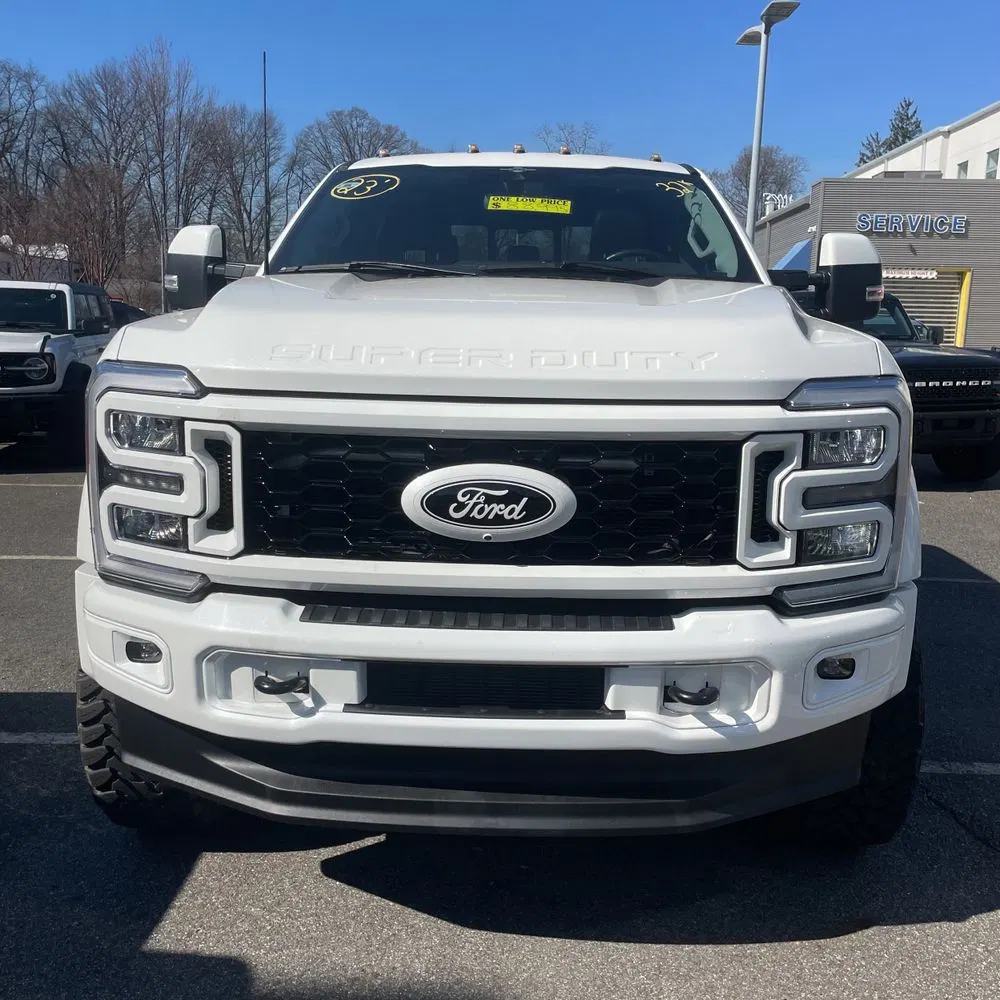 2023 Ford F-450 Super Duty Lariat