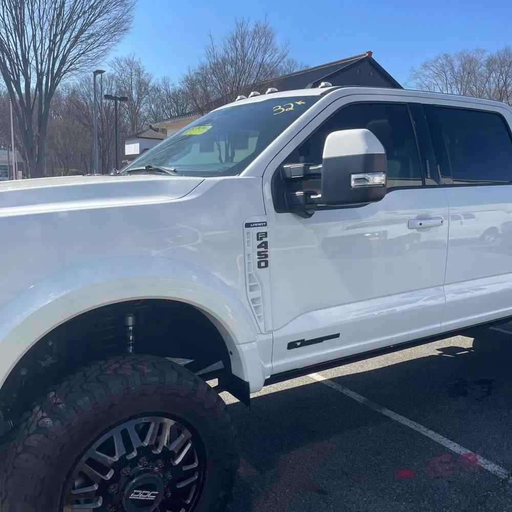 2023 Ford F-450 Super Duty Lariat