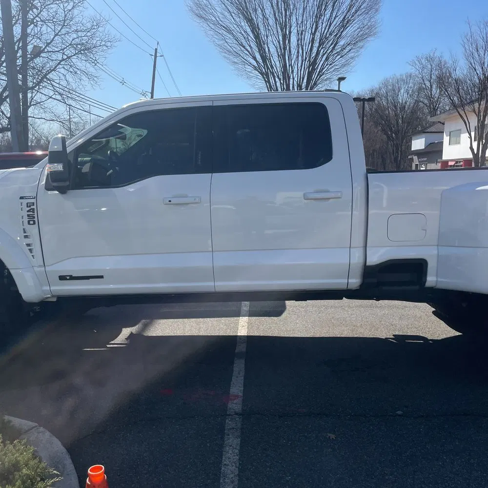 2023 Ford F-450 Super Duty Lariat
