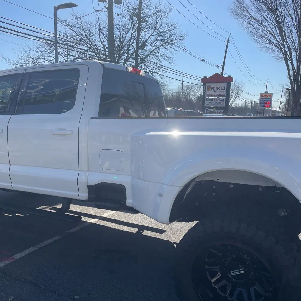 2023 Ford F-450 Super Duty Lariat
