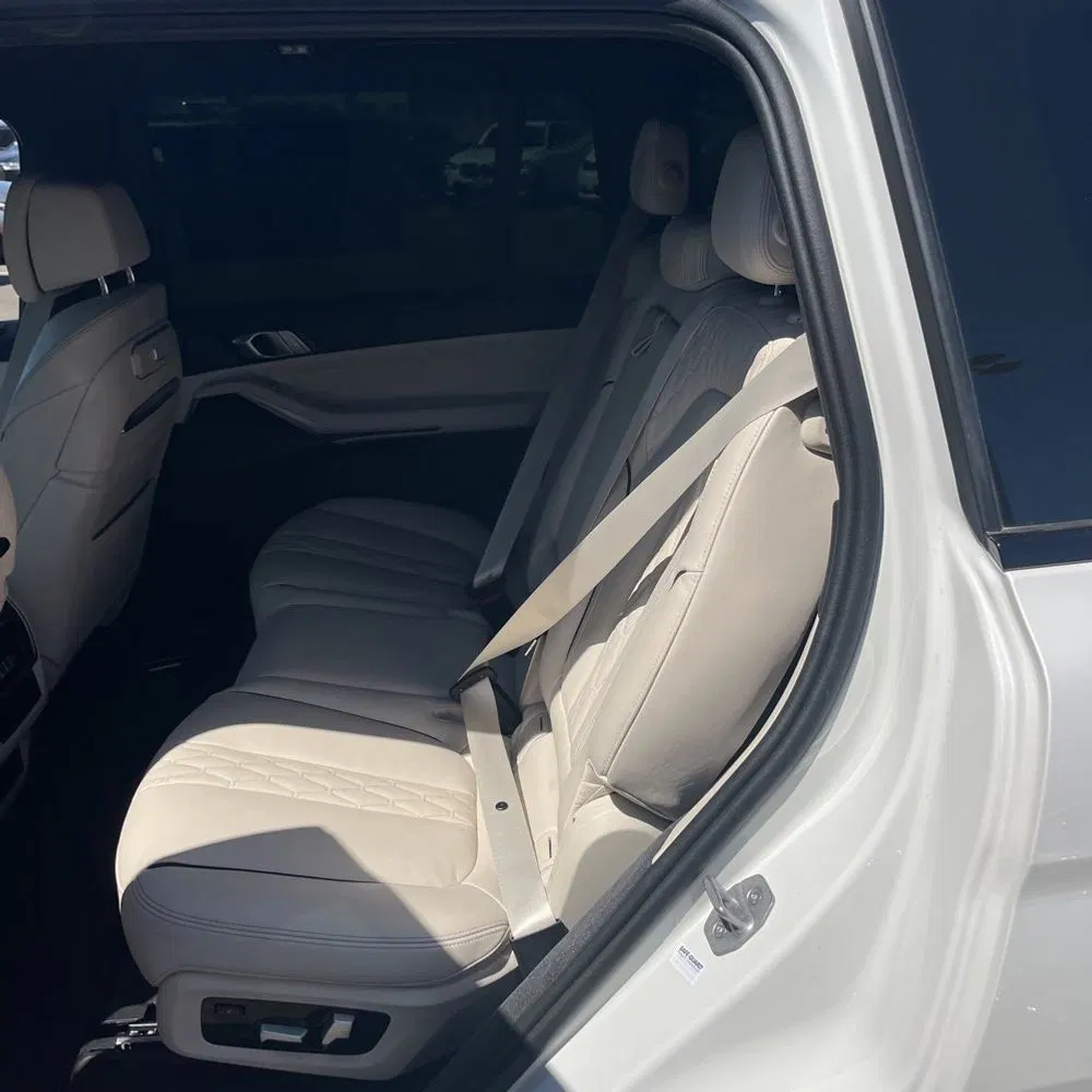 2025 BMW X7 M60i