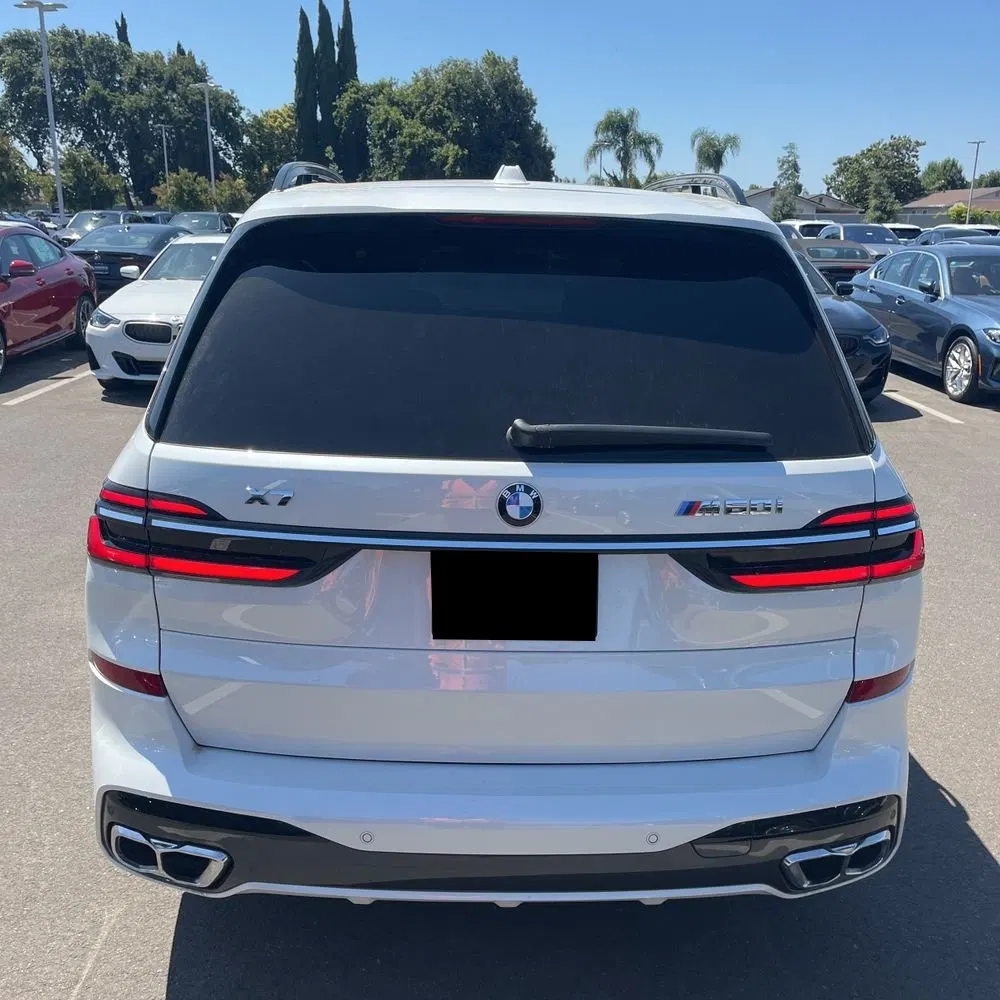 2025 BMW X7 M60i