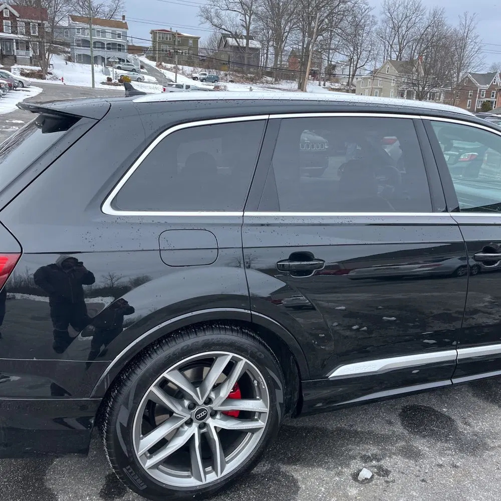 2025 Audi SQ7 Prestige