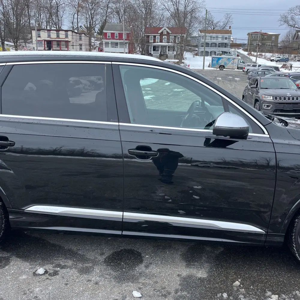 2025 Audi SQ7 Prestige