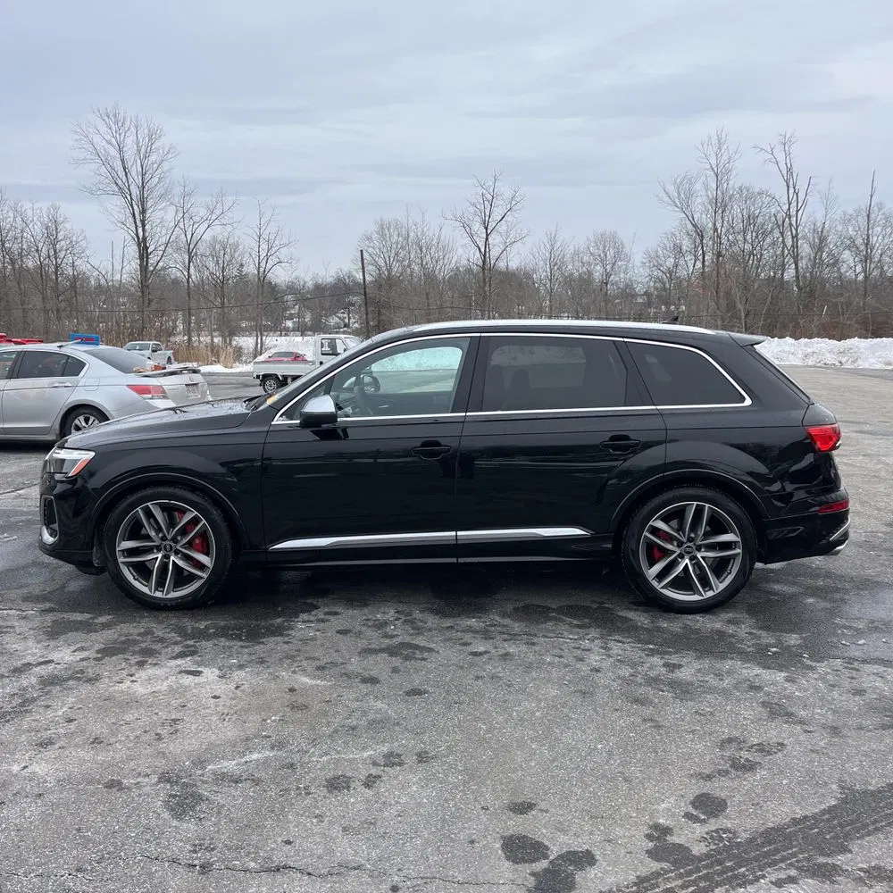 2025 Audi SQ7 Prestige