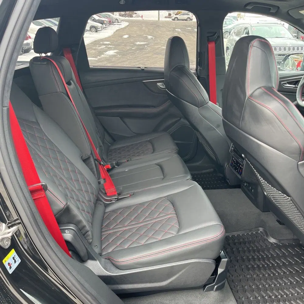 2025 Audi SQ7 Prestige