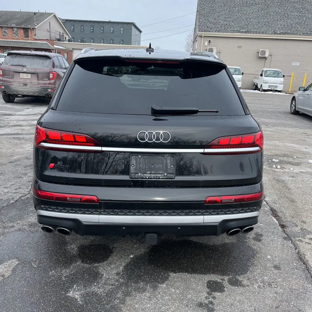 2025 Audi SQ7 Prestige