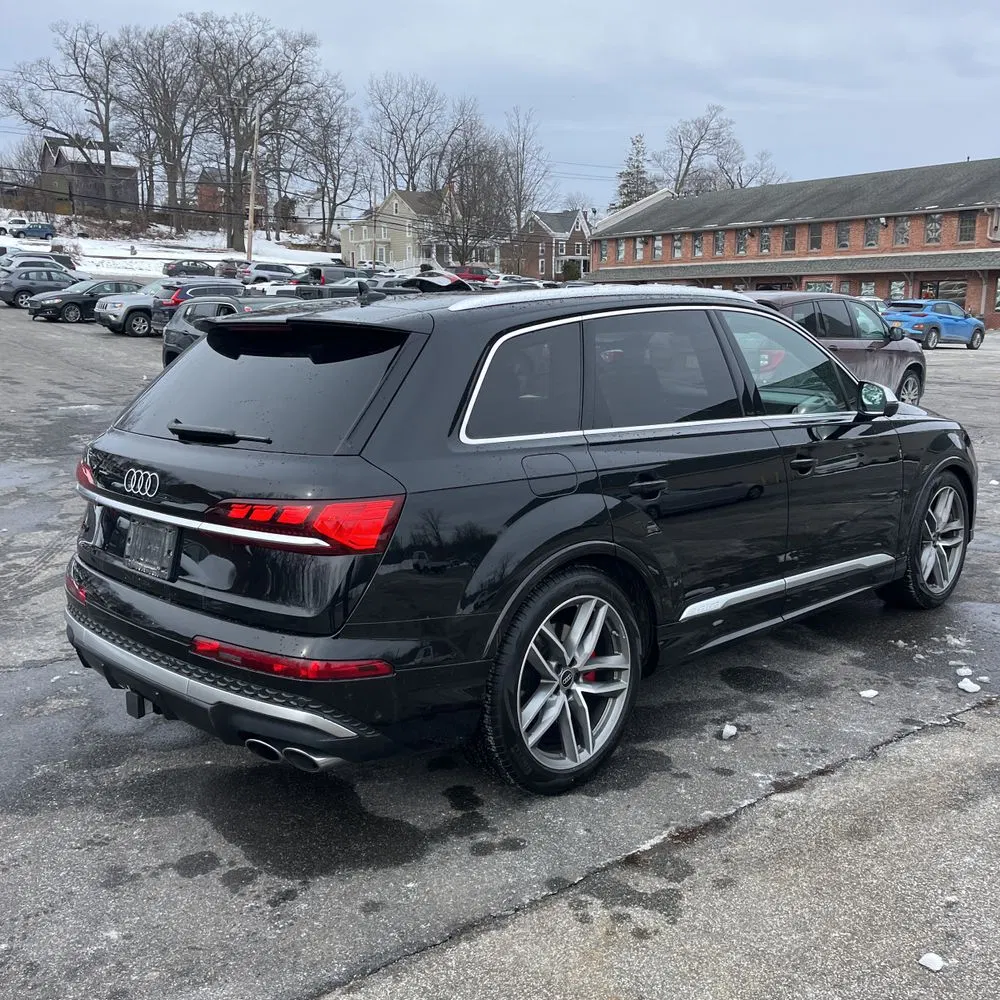 2025 Audi SQ7 Prestige