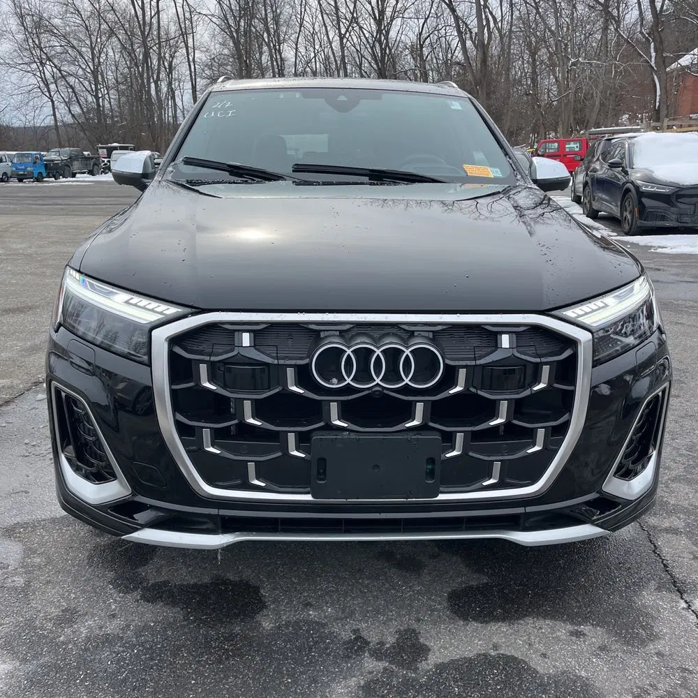 2025 Audi SQ7 Prestige