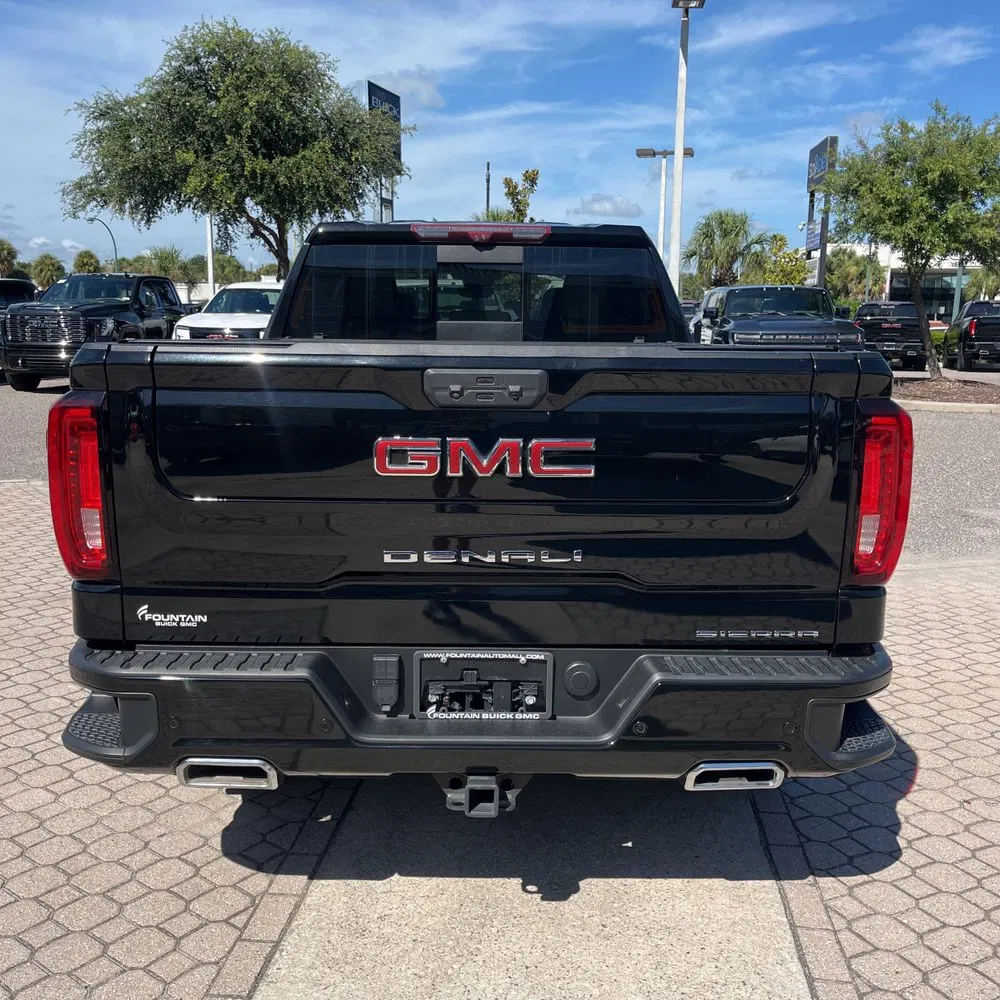 2023 GMC Sierra 1500 Denali